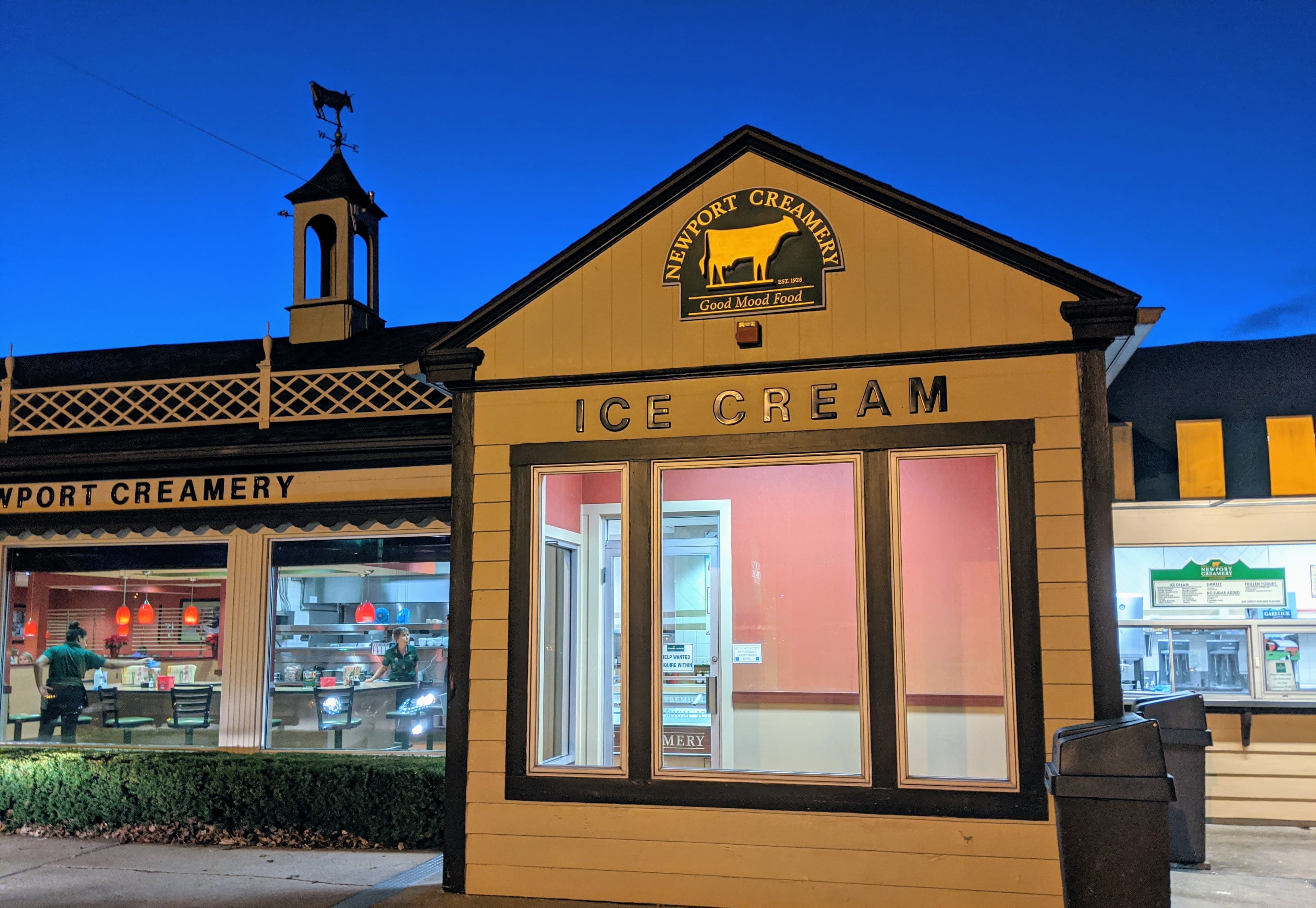 Newport Creamery Middletown at dusk with ICE CREAM sign